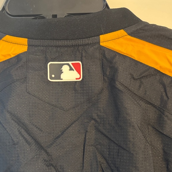 Majestic Pirates Black and Yellow Authentic Jacket - Picture 9 of 12
